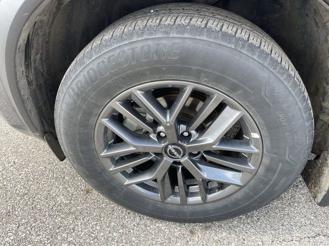 Used 2023 Nissan Rogue S image 10