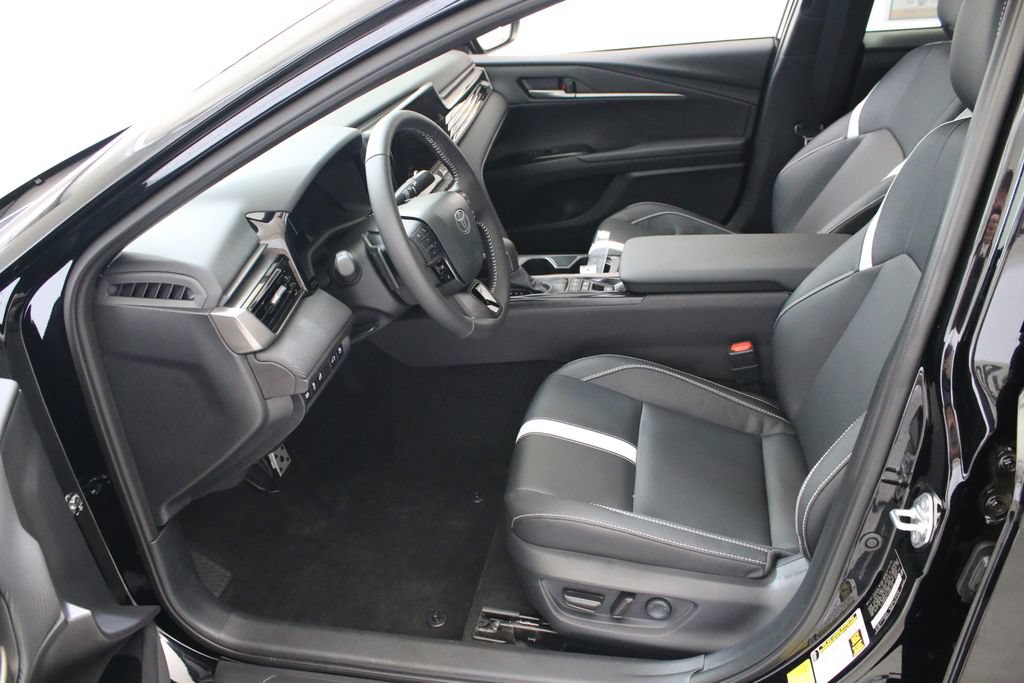 Used 2026 Toyota Camry SE w/ Convenience Package AWD/4WD image 23