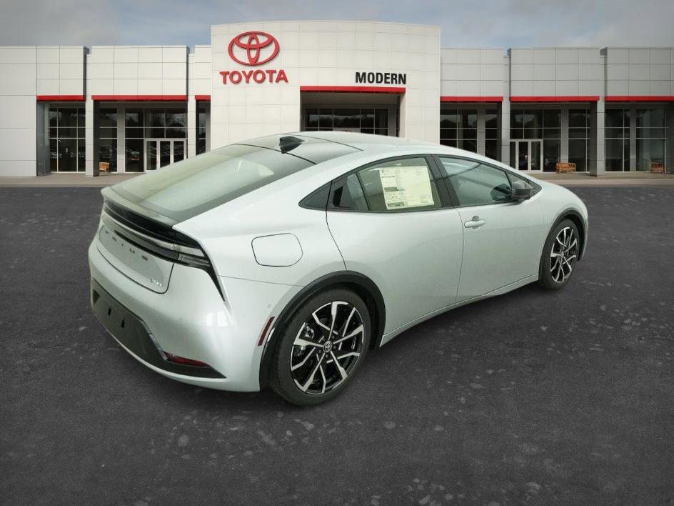 New 2026 Toyota Prius Plug-In Hybrid FWD image 11