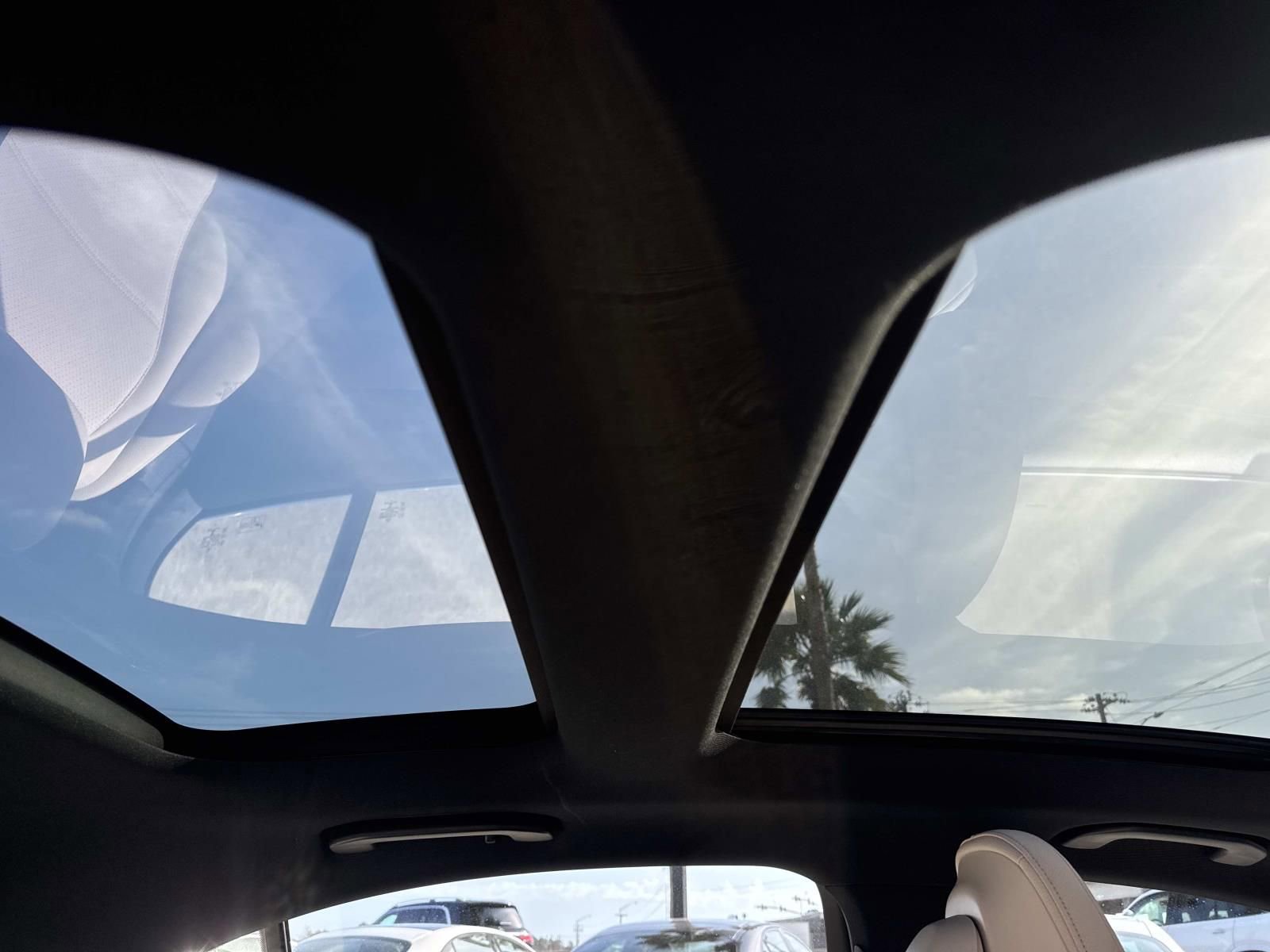 Used 2023 Mercedes-Benz C 300 Sedan image 10