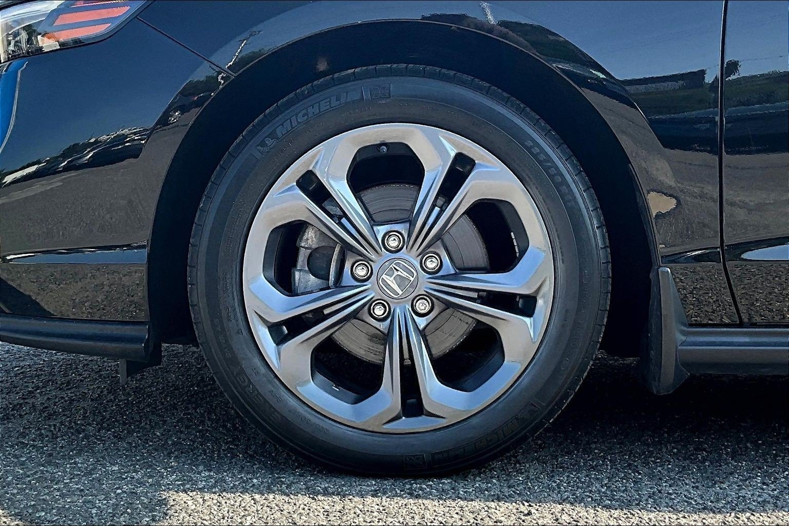 Used 2023 Honda Accord EX image 8