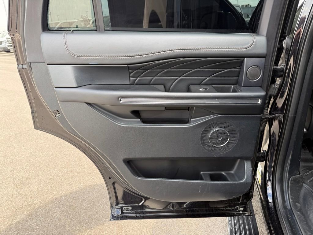 Used 2020 Ford Expedition Platinum image 9