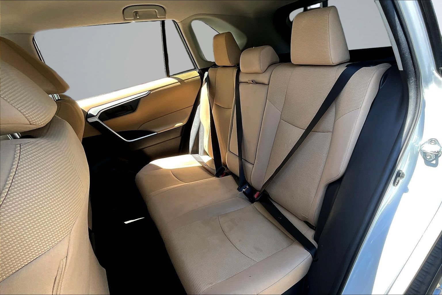 Used 2021 Toyota RAV4 LE AWD/4WD image 25
