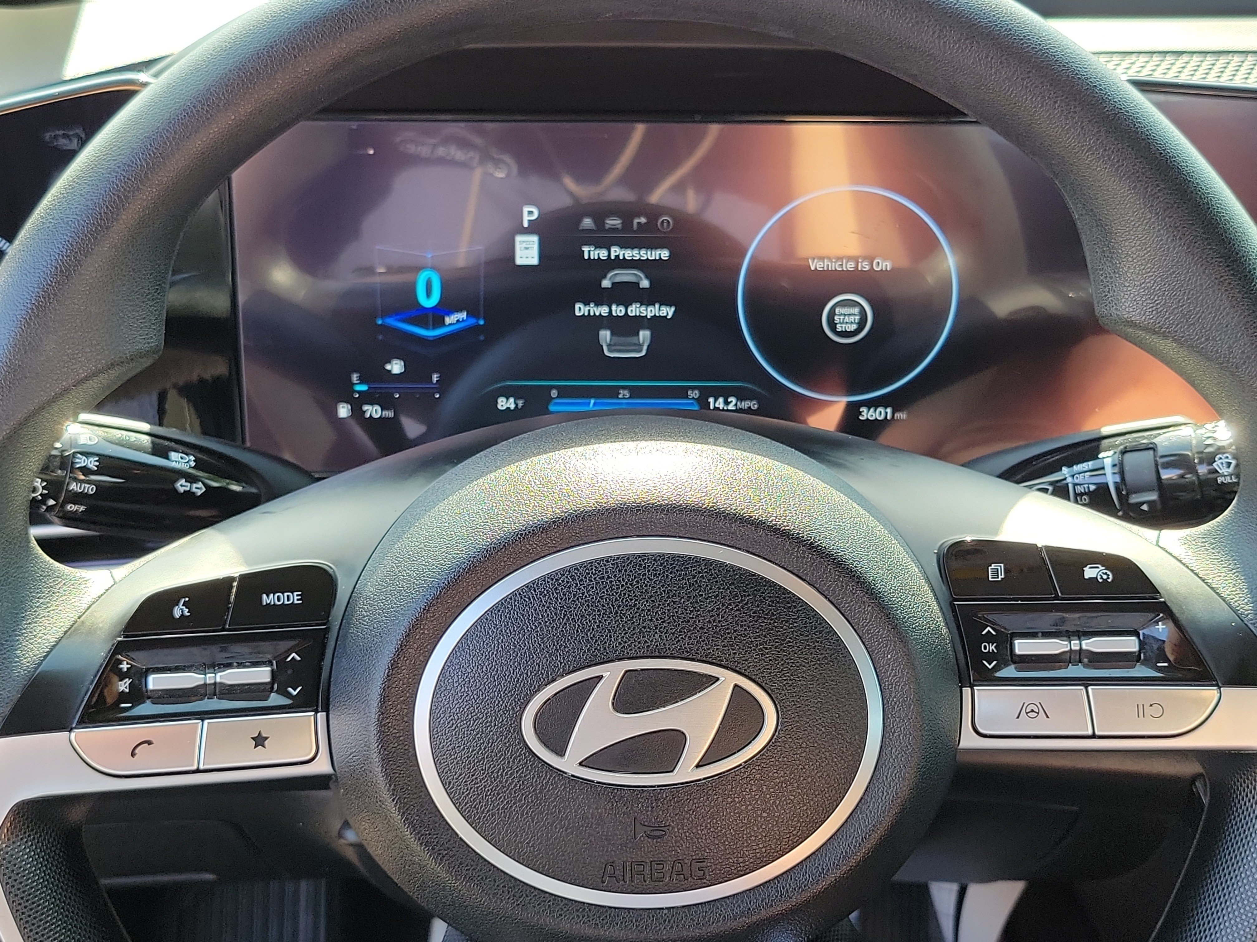 Certified 2024 Hyundai Elantra SEL FWD image 10