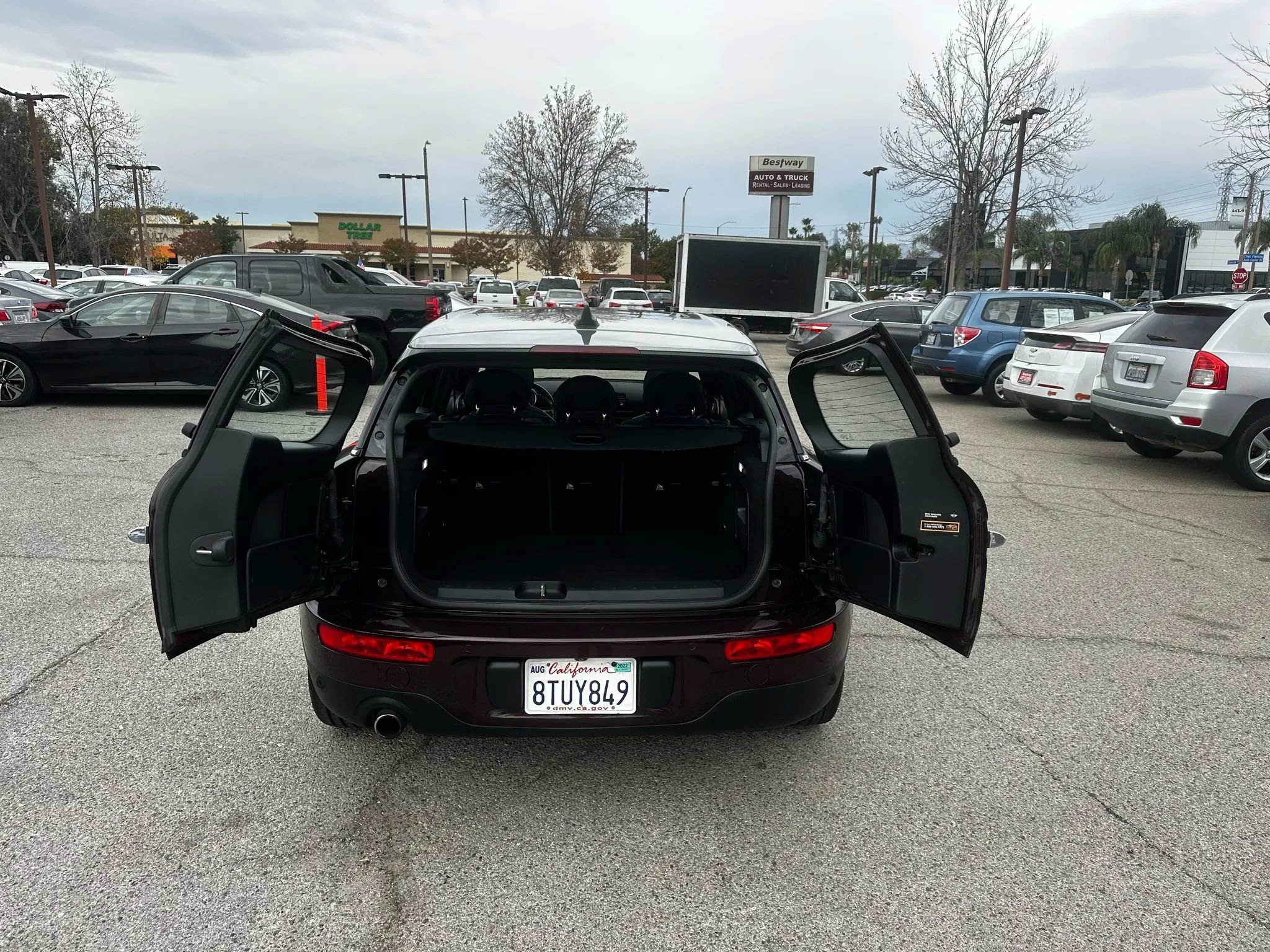 Used 2017 MINI Cooper Clubman image 19