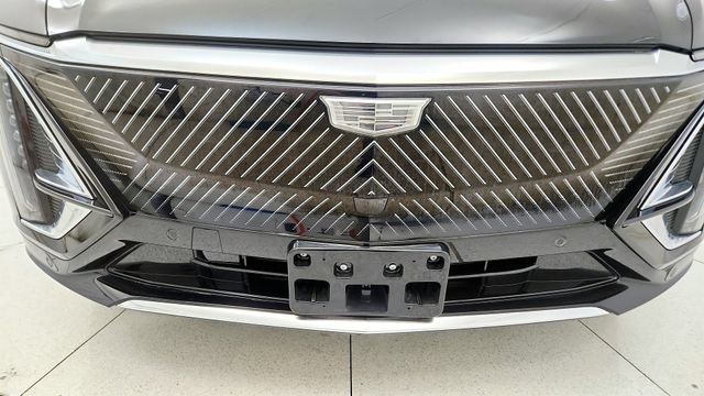 Used 2024 Cadillac Lyriq Tech AWD/4WD image 23