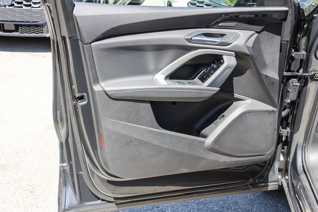 Used 2025 Audi Q5 Premium Plus w/ Premium Plus AWD/4WD image 22