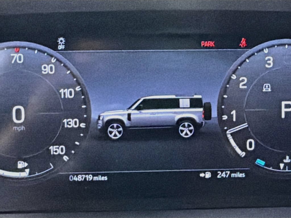 Used 2023 Land Rover Defender 110 X-Dynamic SE AWD/4WD image 12