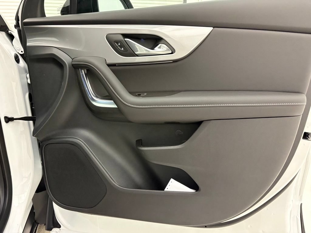 New 2026 Chevrolet Blazer LT w/ Convenience Package FWD image 38
