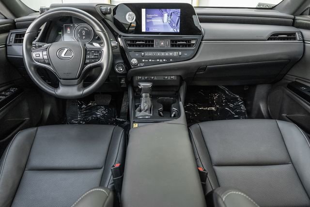 Used 2025 Lexus ES 300h w/ Premium Package image 6