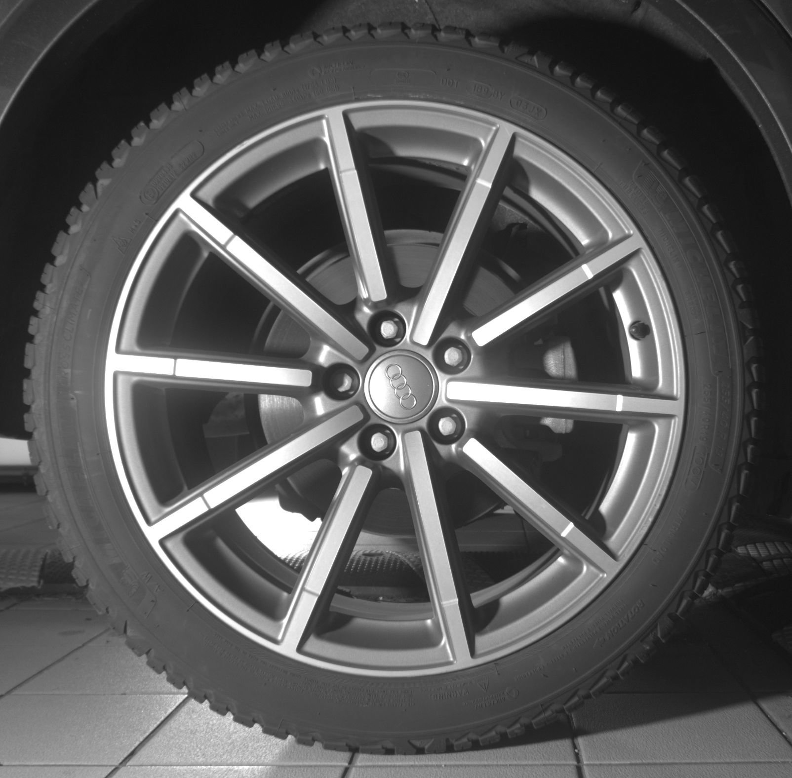 Used 2018 Audi Q3 2.0T Premium Plus w/ Premium Plus Package AWD/4WD image 28