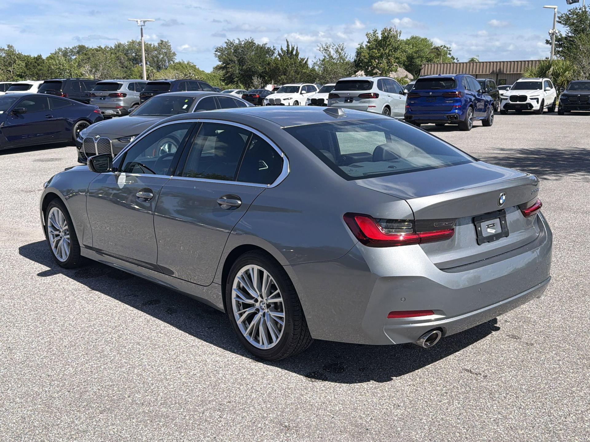 Certified 2024 BMW 330i Sedan RWD image 6
