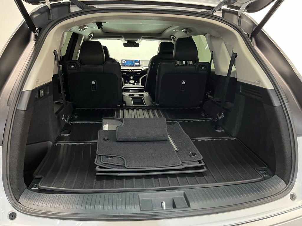 Certified 2024 Acura MDX SH-AWD image 19