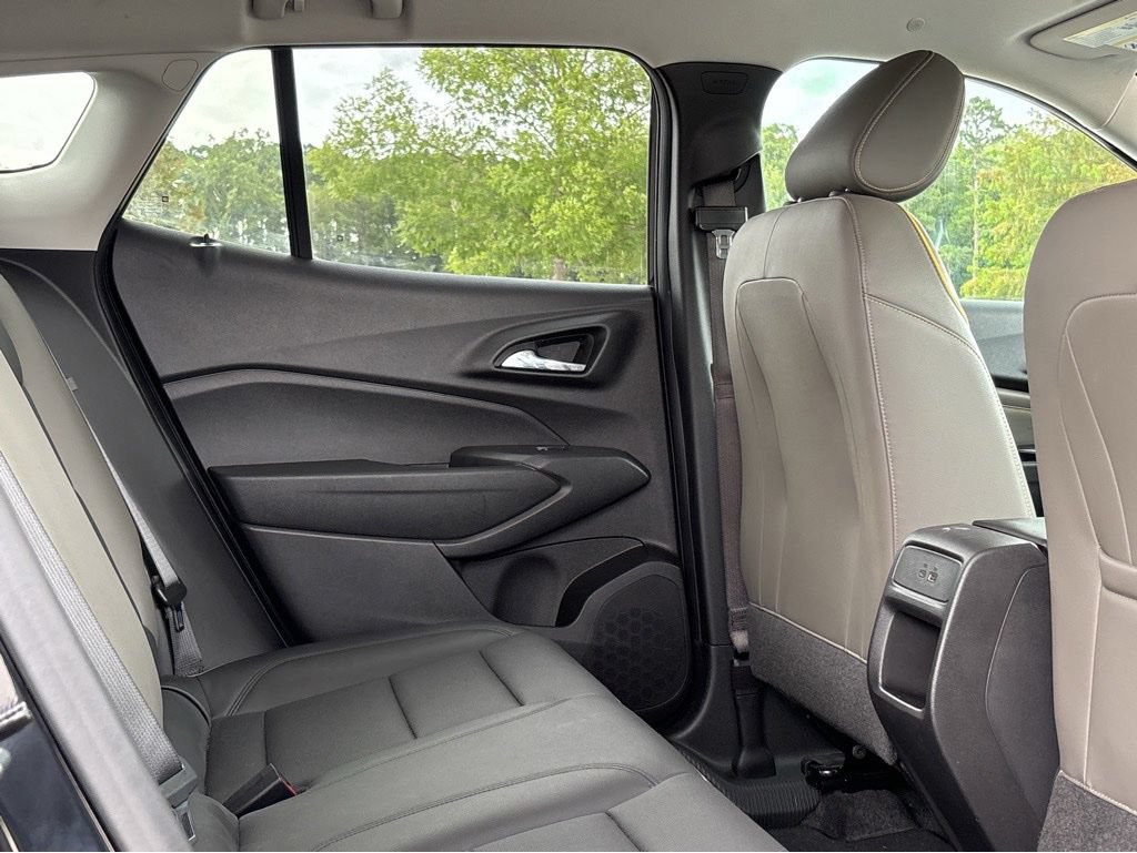 Used 2025 Chevrolet Trax ACTIV w/ Driver Confidence Package FWD image 8