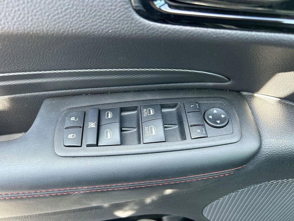 Used 2025 Dodge Durango GT image 23