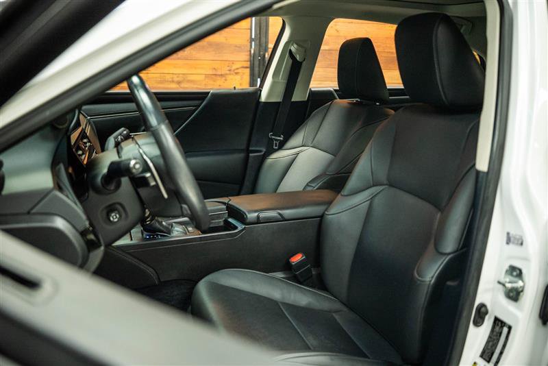 Used 2022 Lexus ES 350 w/ Premium Package FWD image 9