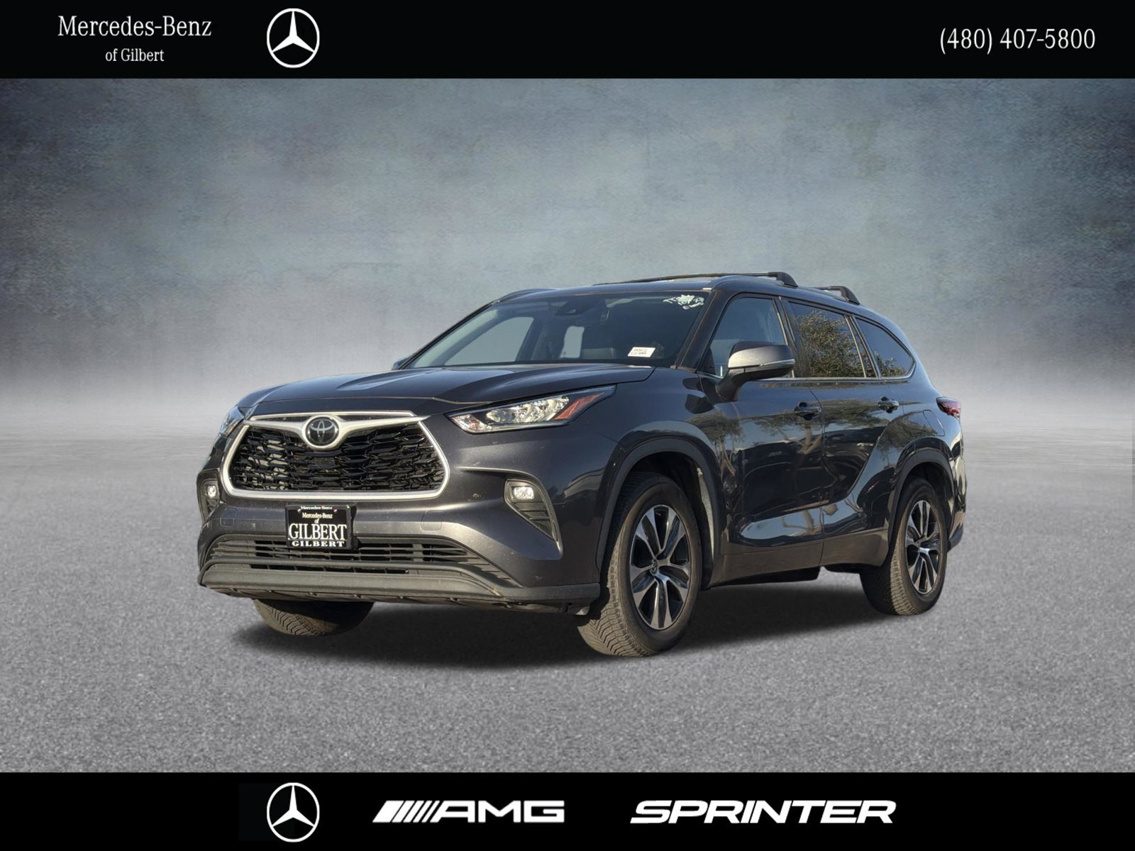Used 2020 Toyota Highlander XLE FWD image 1