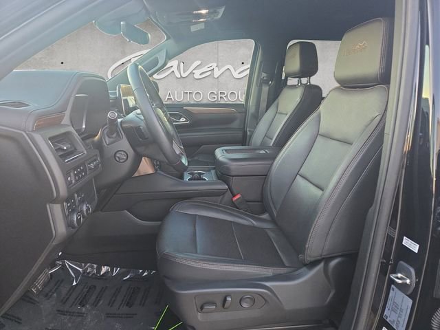 Used 2023 Chevrolet Suburban High Country image 19