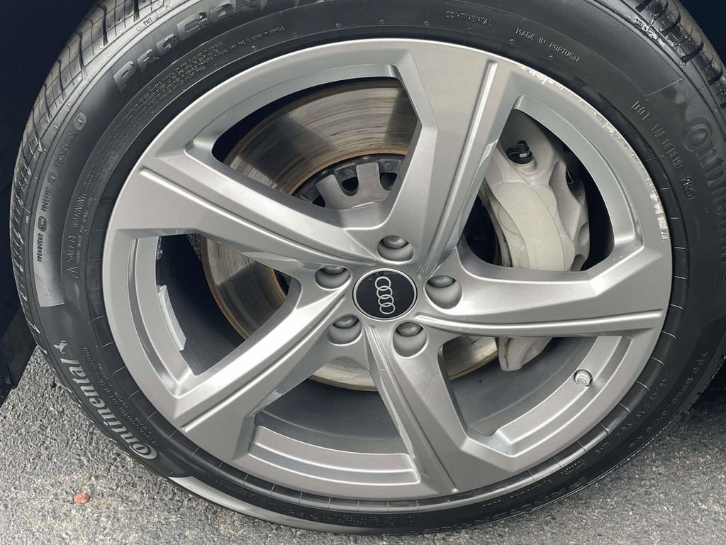 Used 2024 Audi A6 Premium Plus image 11