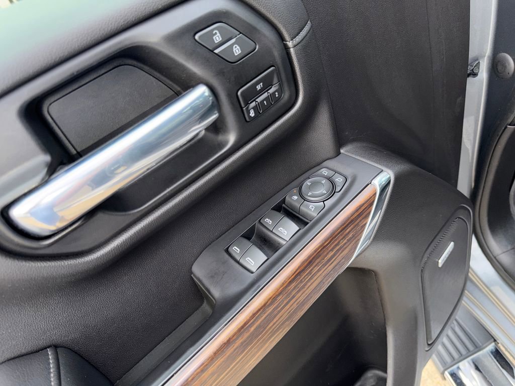 Used 2020 Chevrolet Silverado 1500 High Country w/ Z71 Off-Road Package image 13
