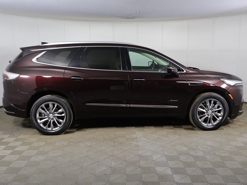 Used 2022 Buick Enclave Avenir w/ Avenir Technology Package image 20