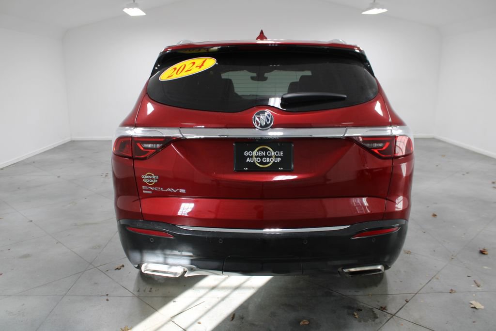 Used 2024 Buick Enclave Premium image 8