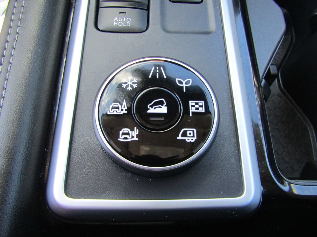 Used 2025 Nissan Pathfinder Platinum w/ Cargo Package AWD/4WD image 33