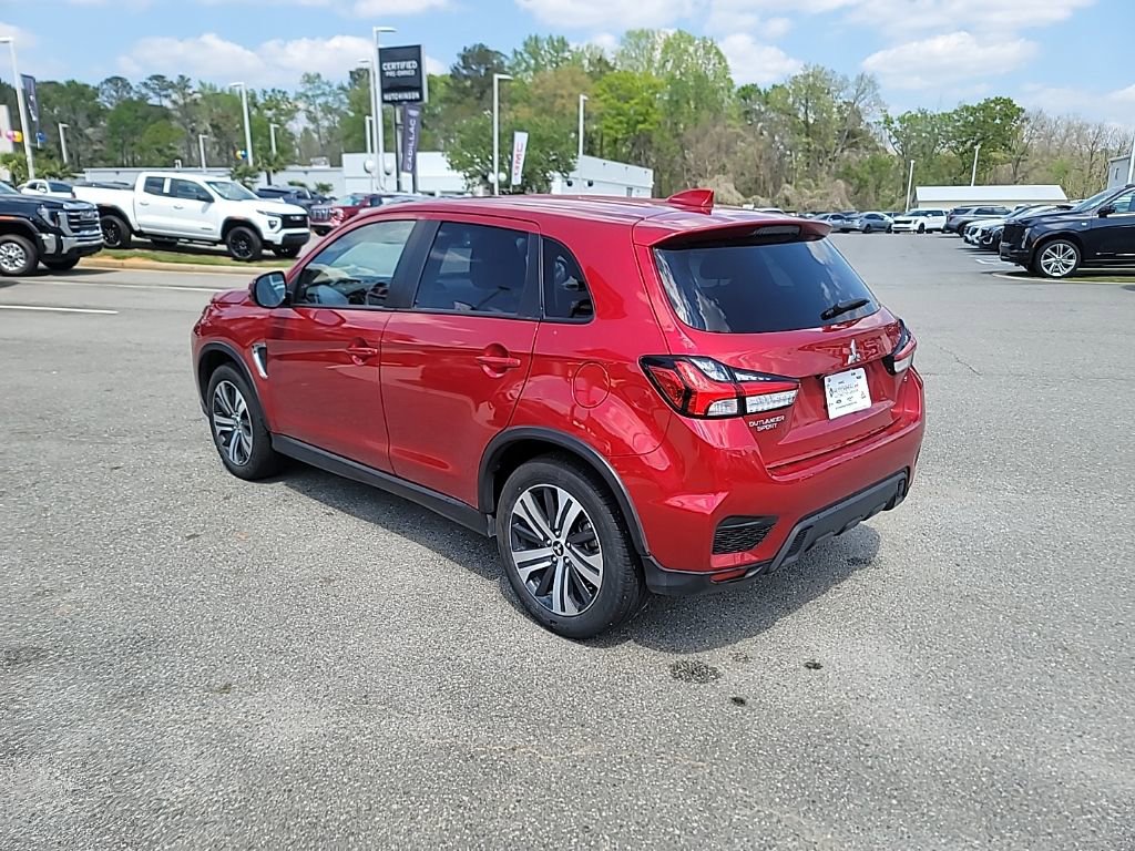 Used 2025 Mitsubishi Outlander Sport SE image 5