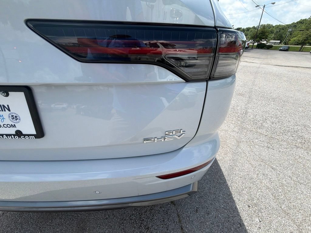 New 2026 Mitsubishi Outlander SEL AWD/4WD image 8