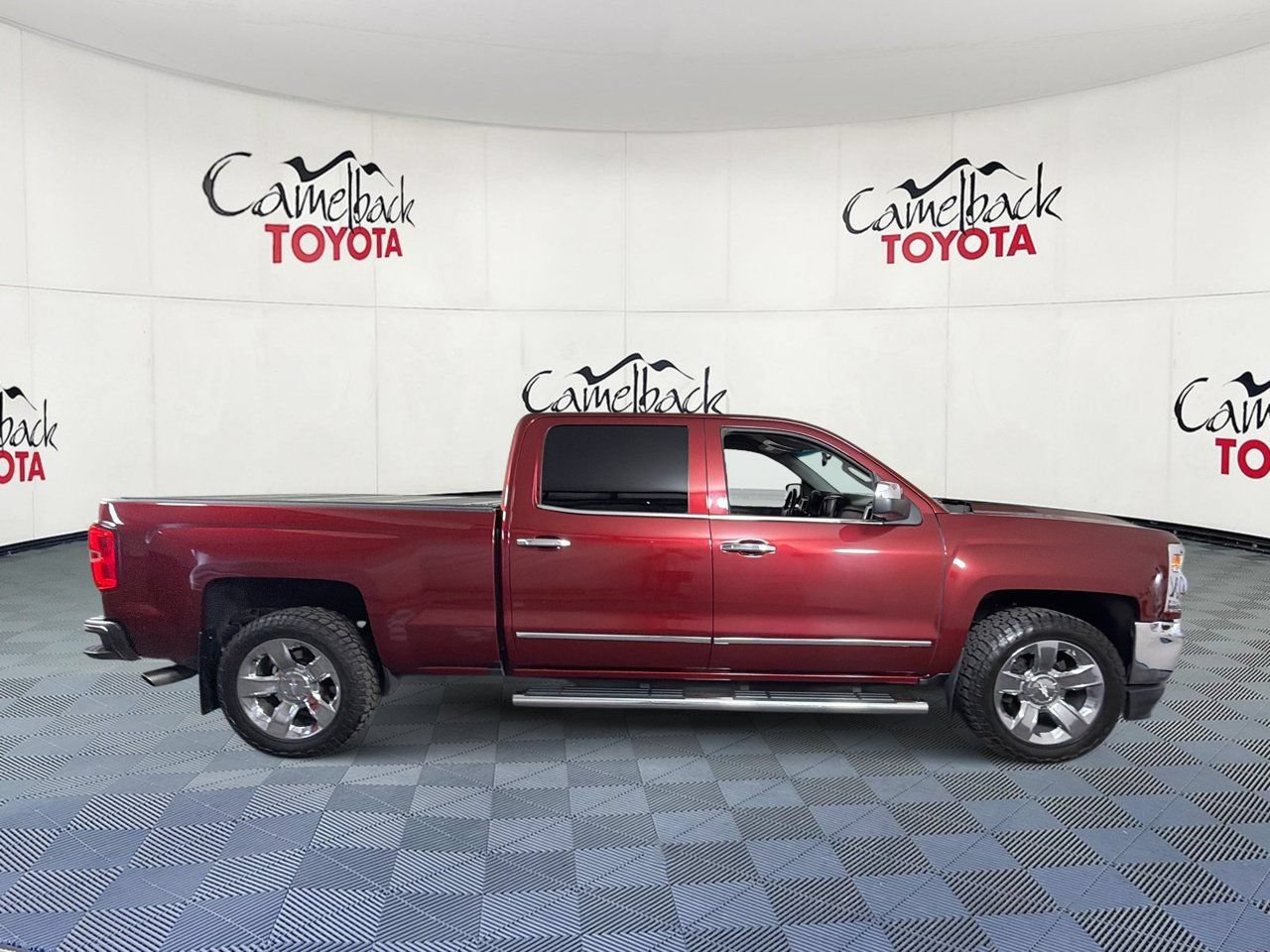Used 2017 Chevrolet Silverado 1500 LTZ w/ Sport Package RWD image 9