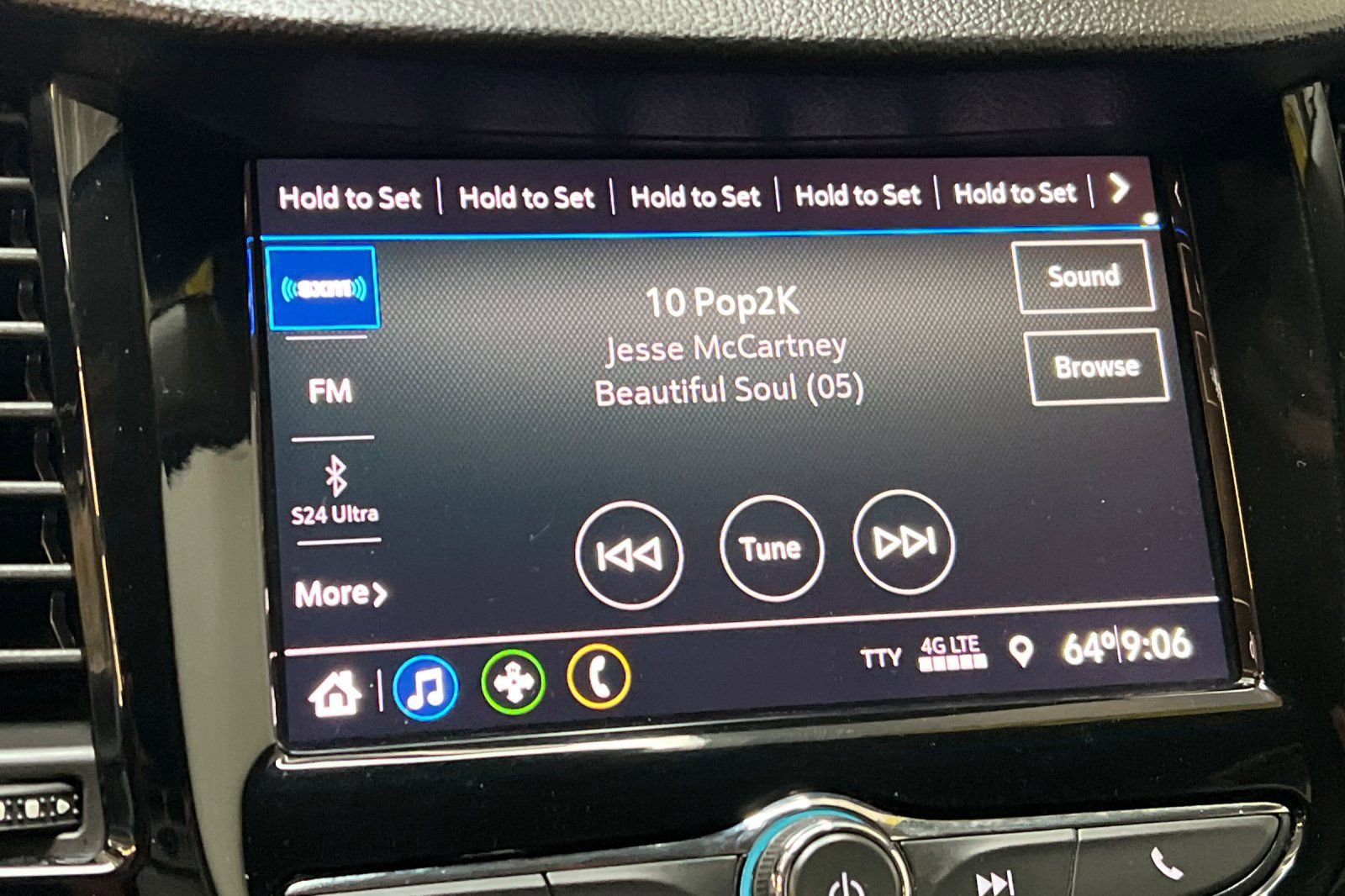 Used 2021 Chevrolet Trax LT image 24