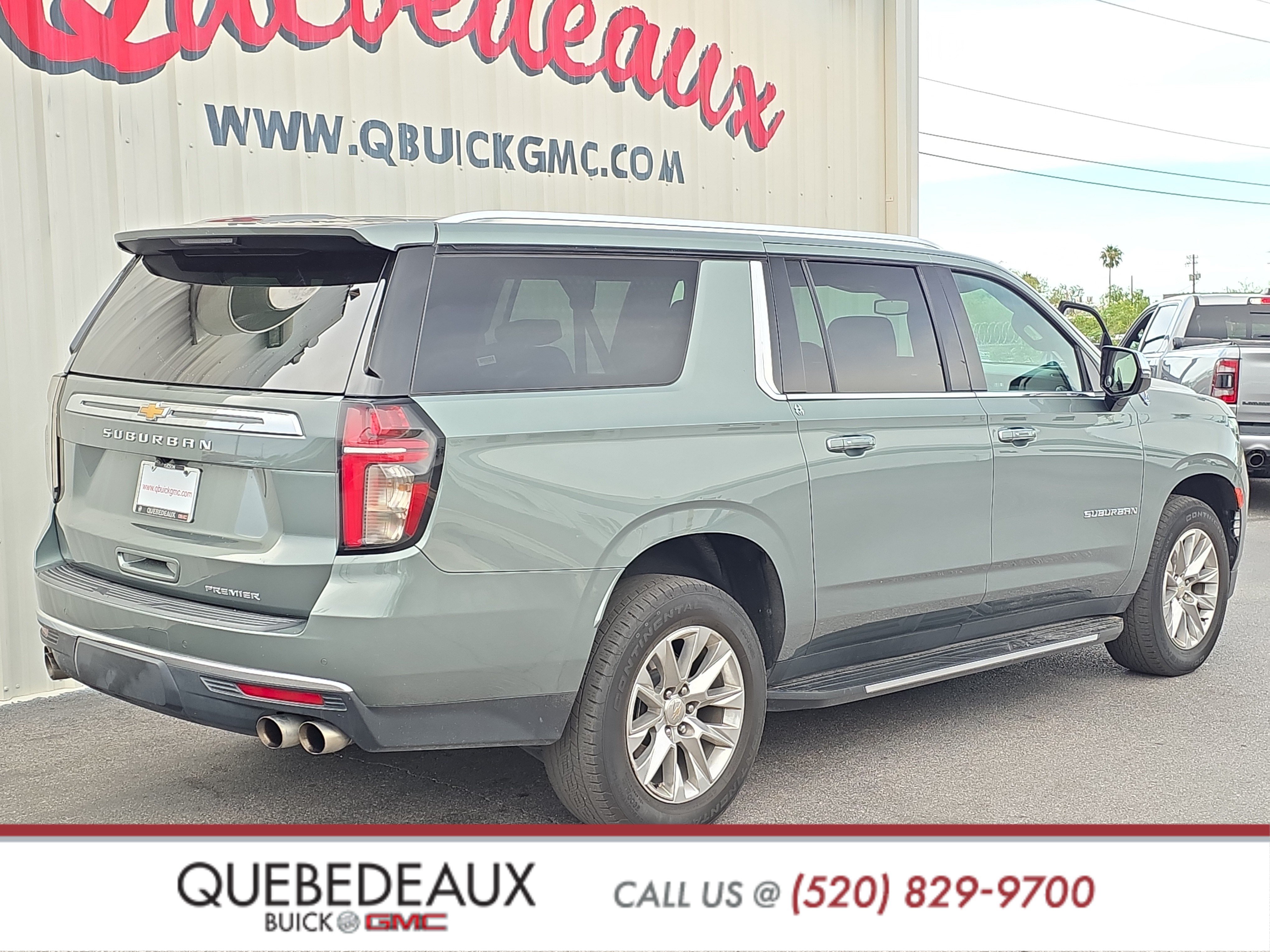 Used 2023 Chevrolet Suburban Premier RWD image 7