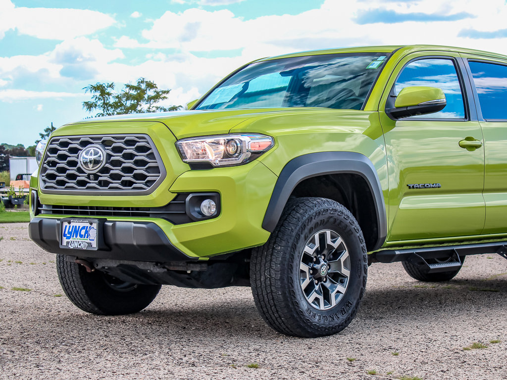 Used 2023 Toyota Tacoma TRD Off-Road w/ TRD Premium Off Road Package AWD/4WD image 19
