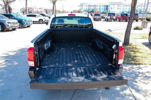 Used 2017 Toyota Tacoma SR image 29