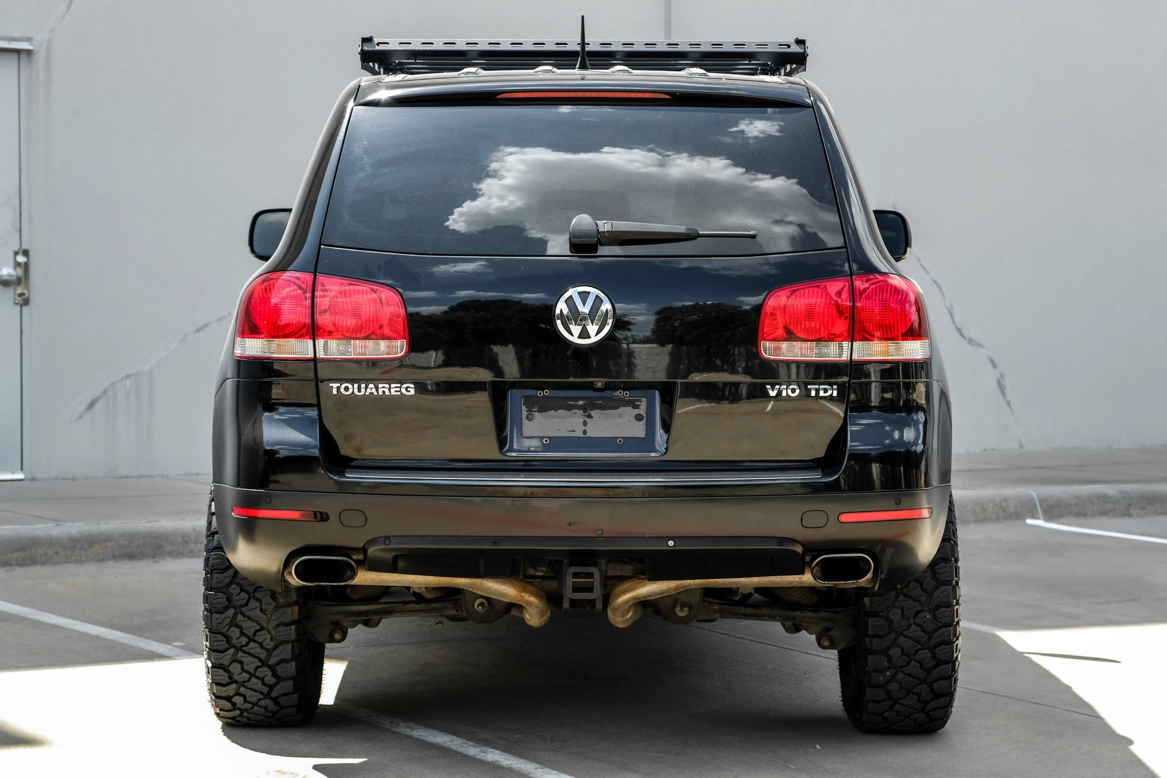Used 2006 Volkswagen Touareg V10 TDI AWD/4WD image 5
