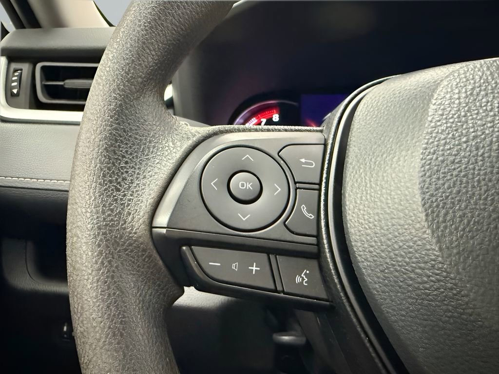 Used 2025 Toyota RAV4 LE image 17