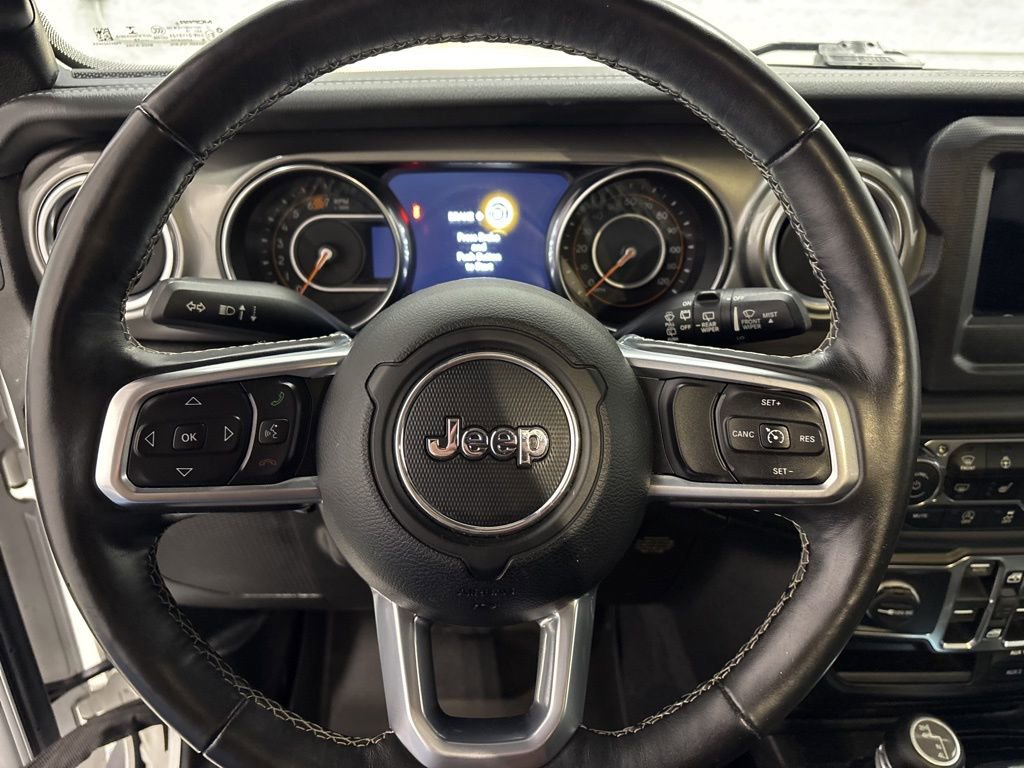 Used 2019 Jeep Wrangler Unlimited Sahara w/ Cold Weather Group image 18