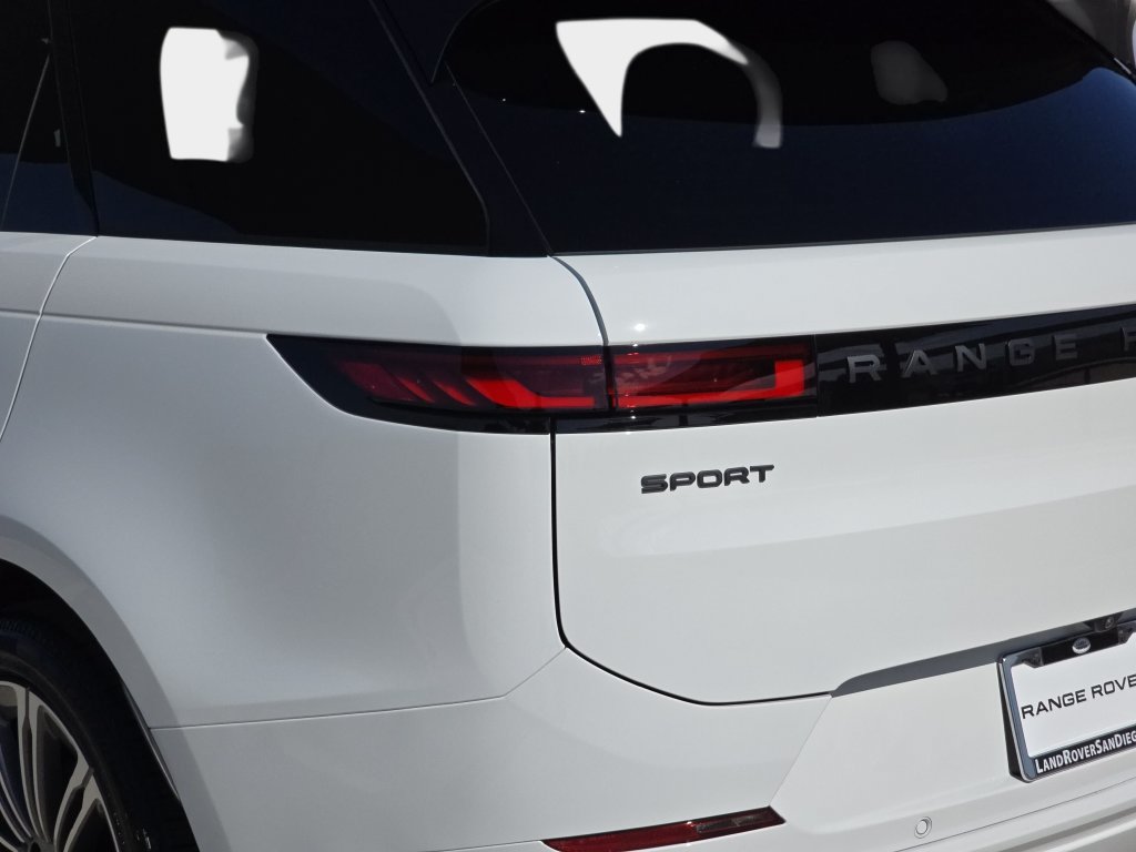 New 2027 Land Rover Range Rover Sport Dynamic SE AWD/4WD image 36