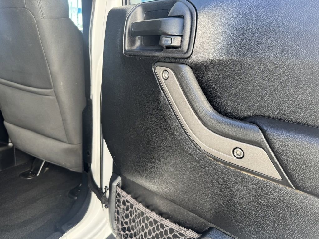 Used 2012 Jeep Wrangler Unlimited Sport image 21