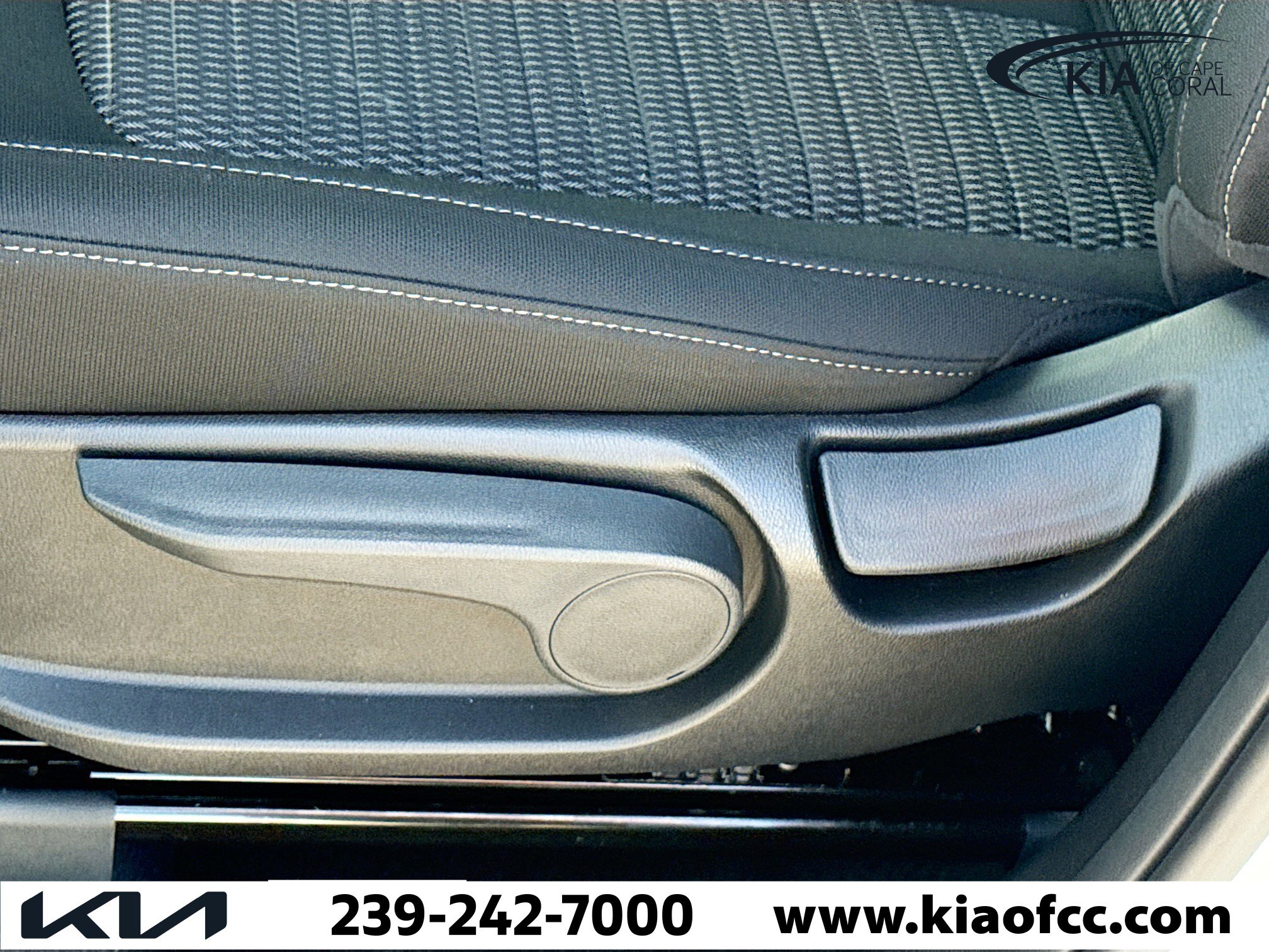 New 2026 Kia Sorento LX image 25