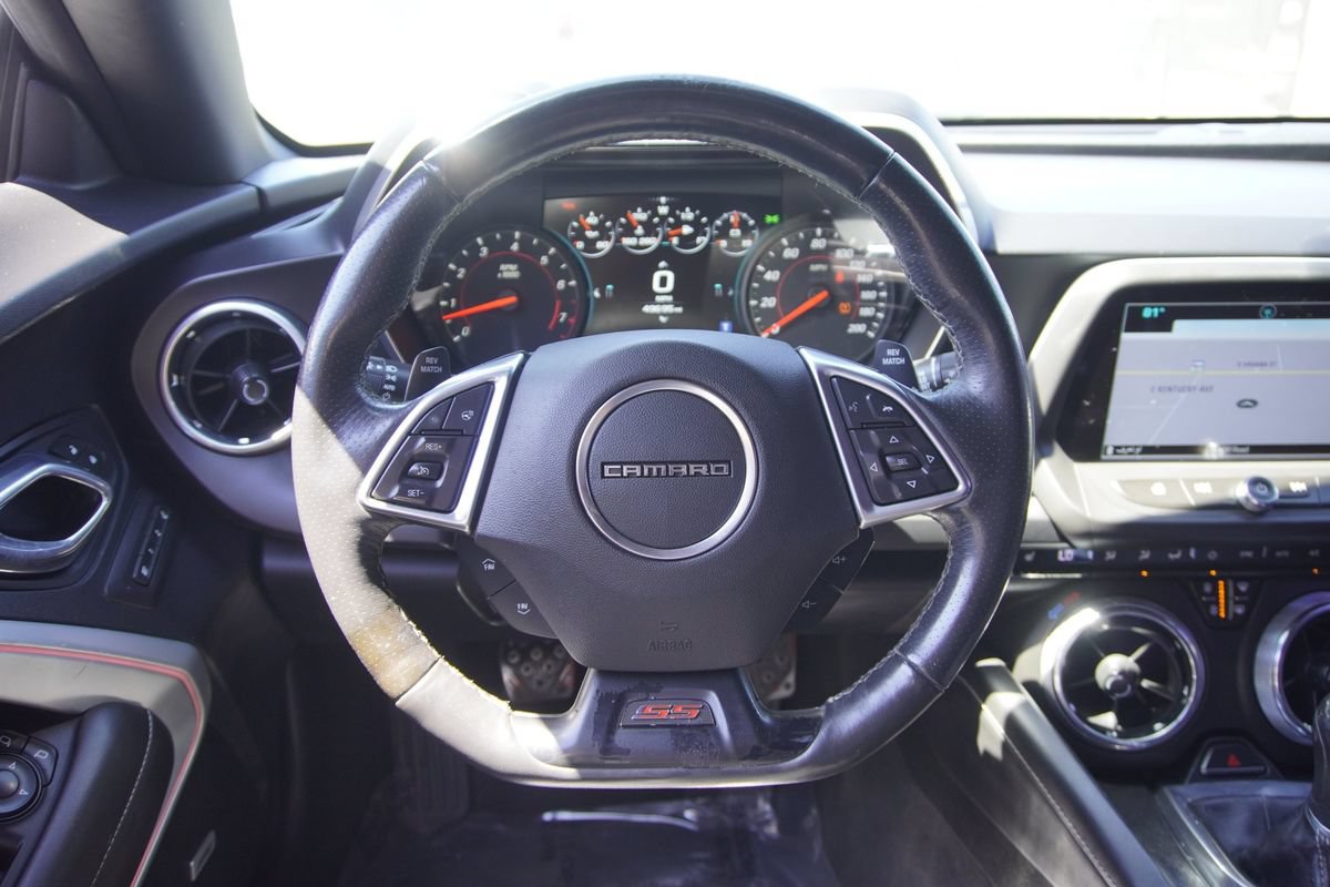 Used 2016 Chevrolet Camaro SS RWD image 14