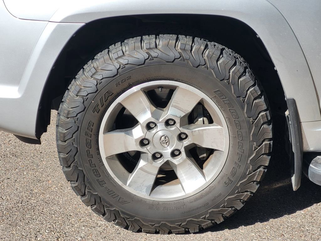 Used 2013 Toyota 4Runner SR5 RWD image 9