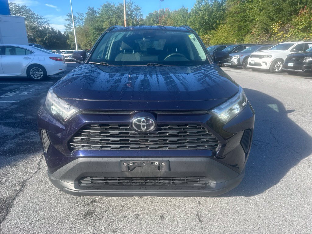 Used 2023 Toyota RAV4 XLE AWD/4WD image 2