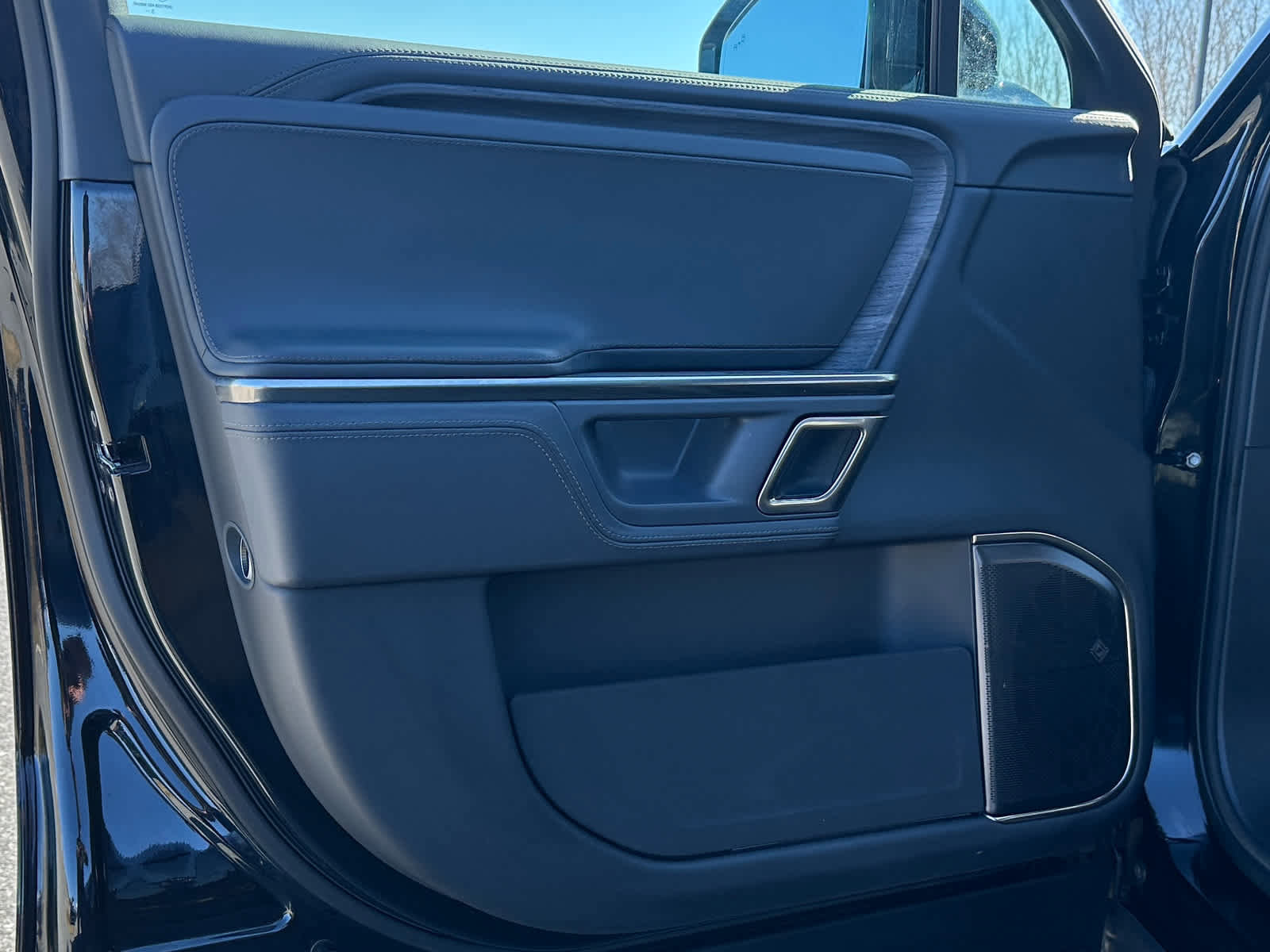 Used 2023 Rivian R1T Adventure image 23