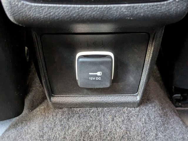 Used 2023 Jeep Compass Limited image 16