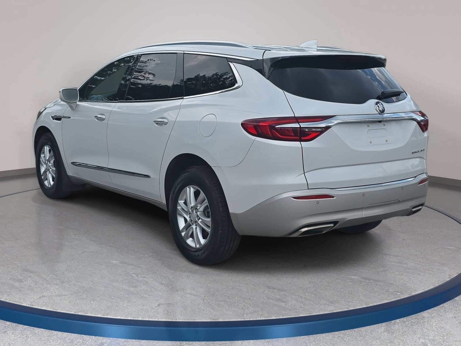 Used 2019 Buick Enclave Essence FWD image 7