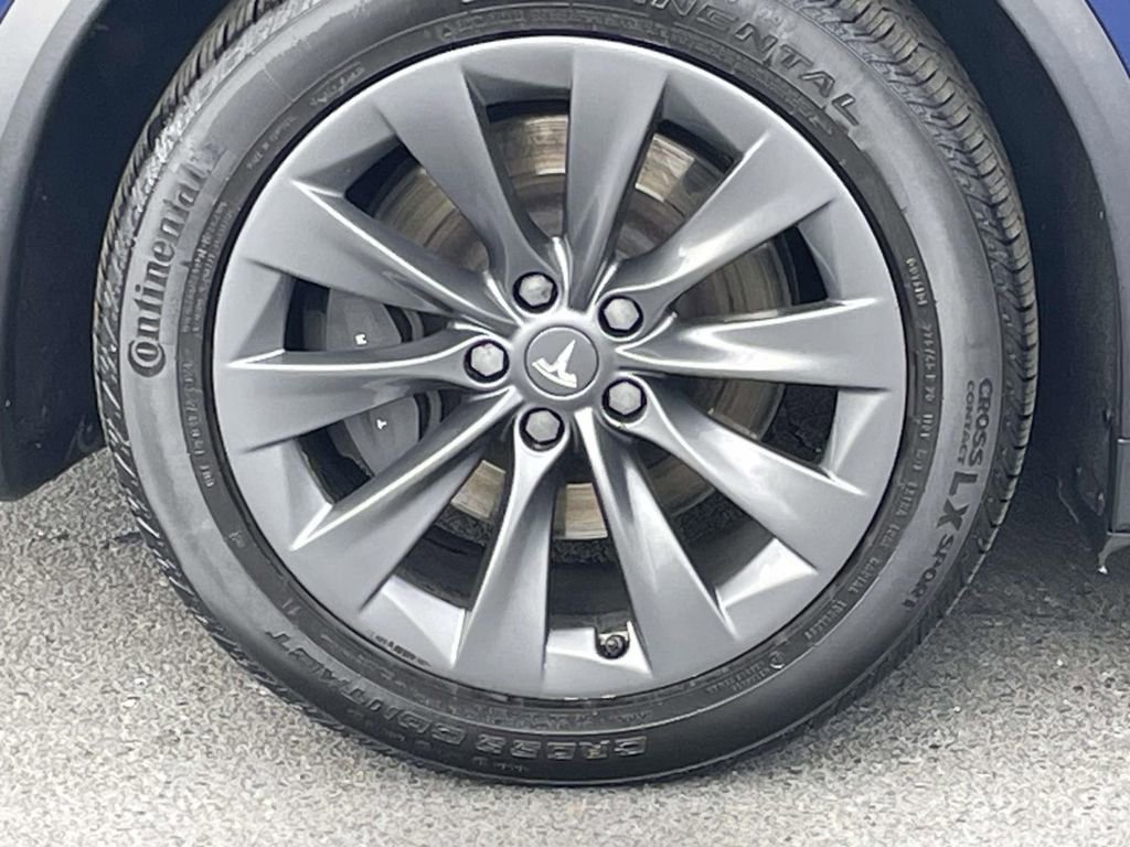 Used 2018 Tesla Model X 75D image 12