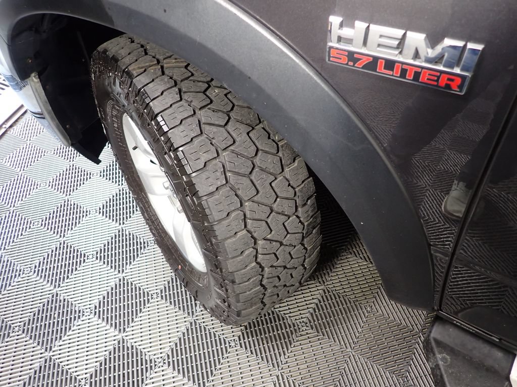 Used 2019 RAM 1500 Classic SLT w/ Protection Group AWD/4WD image 36