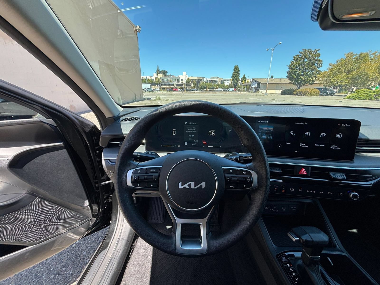 Used 2025 Kia K5 LXS FWD image 32