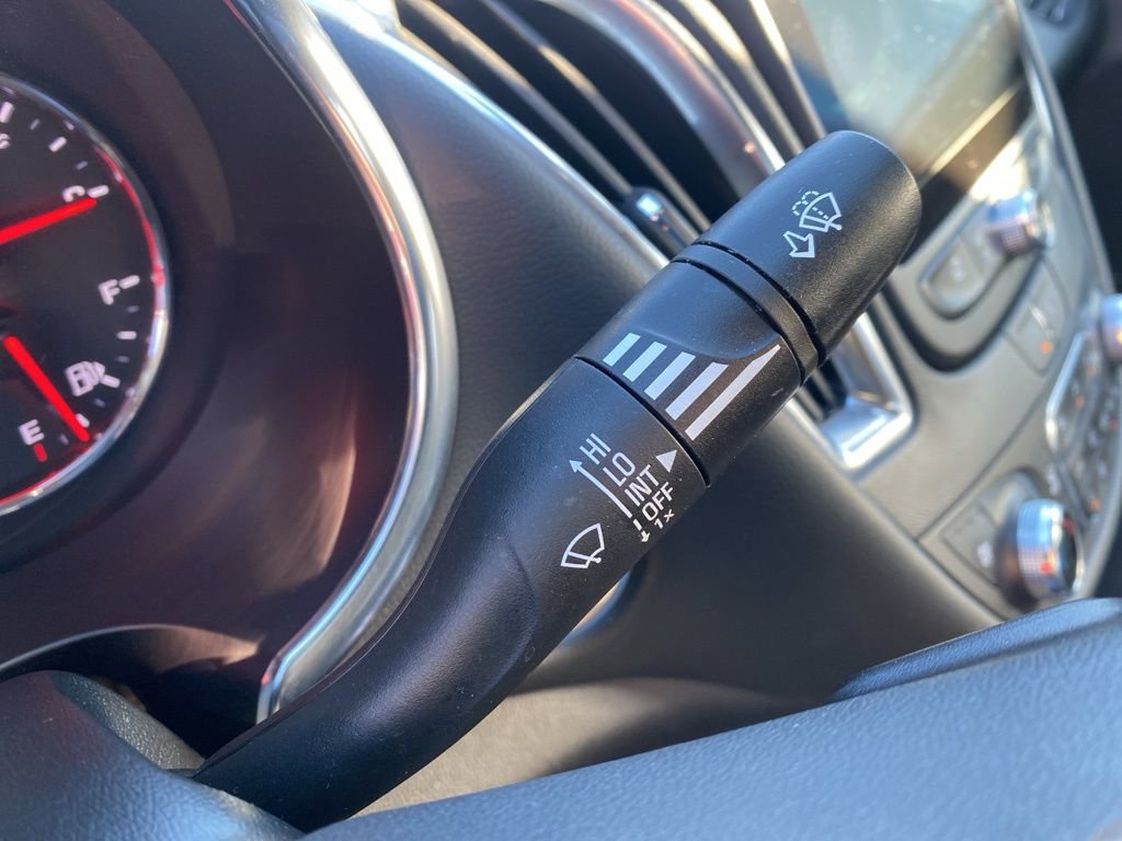 Used 2024 Chevrolet Malibu LT image 19